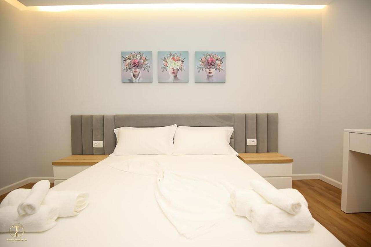 Hotel apartamentowy T2 City *